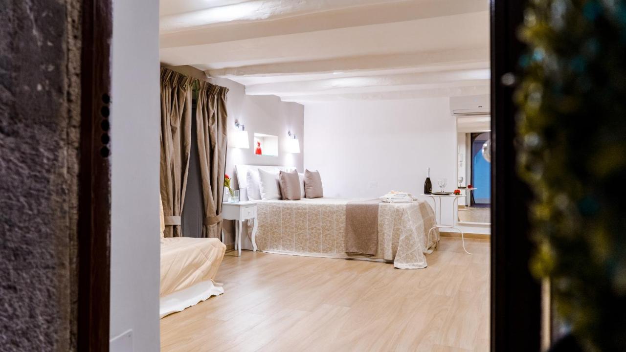 Reginella Duomo Apartment Napoli Eksteriør billede
