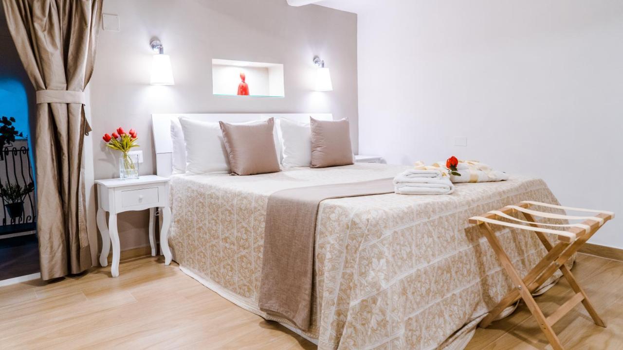 Reginella Duomo Apartment Napoli Eksteriør billede