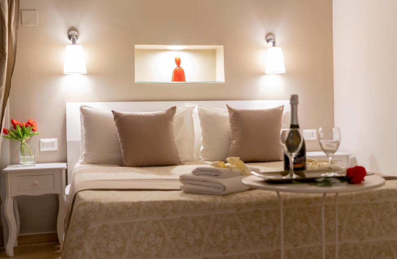 Reginella Duomo Apartment Napoli Eksteriør billede