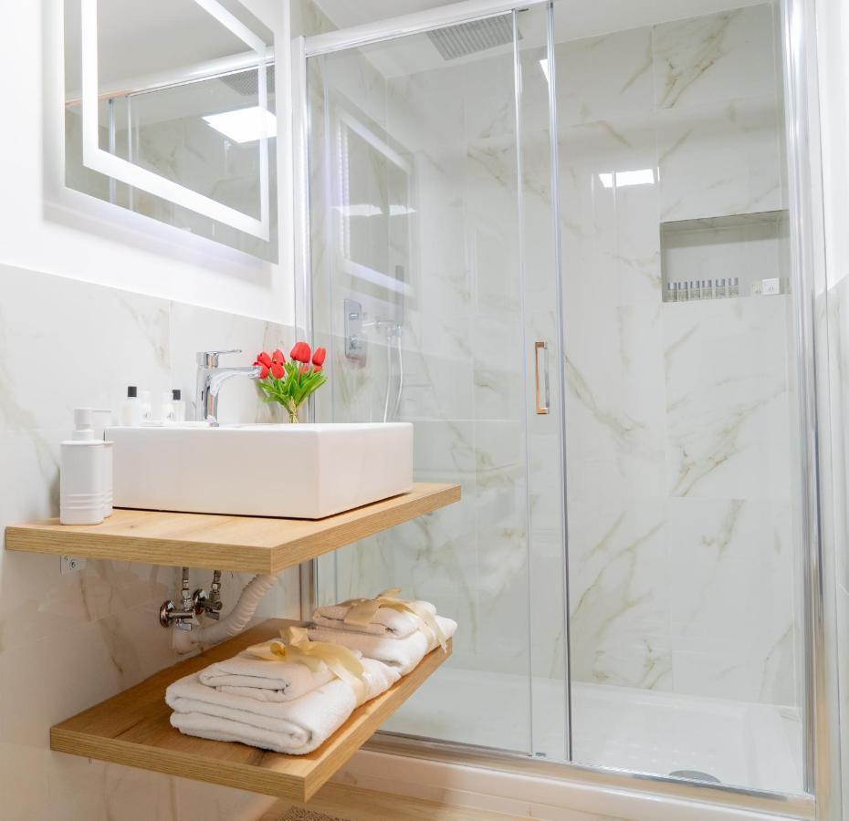 Reginella Duomo Apartment Napoli Eksteriør billede