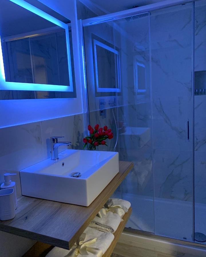 Reginella Duomo Apartment Napoli Eksteriør billede